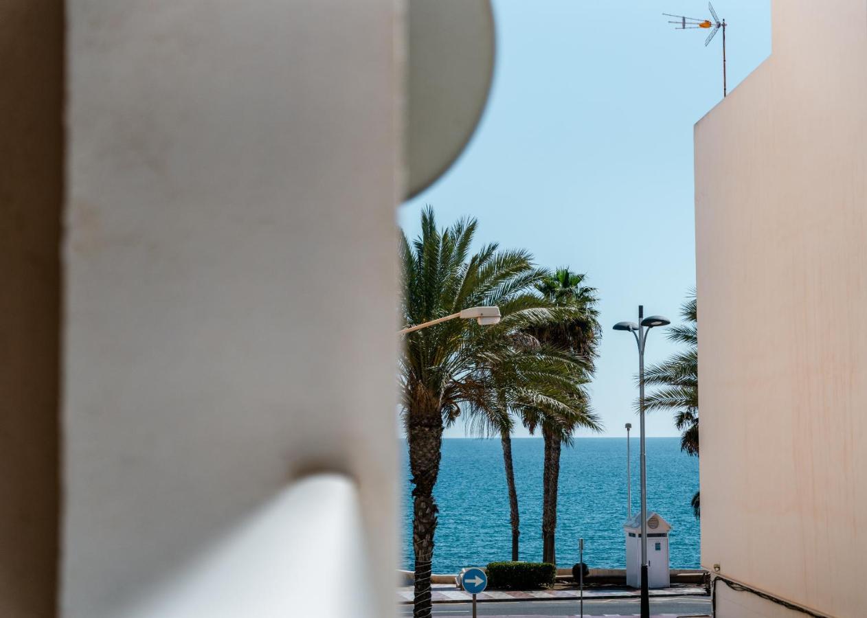 Apartamento Con Piscina Y Terraza A 50 Metros De La Playa 滨海罗克塔斯 外观 照片